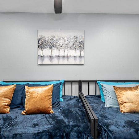 Warm Heights 2Br With Pool & Free Parking Appartement Houston Buitenkant foto